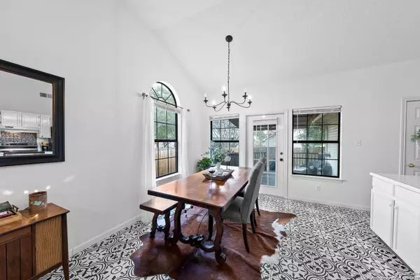 13130 Burgundy Pt, San Antonio, TX 78217-1934