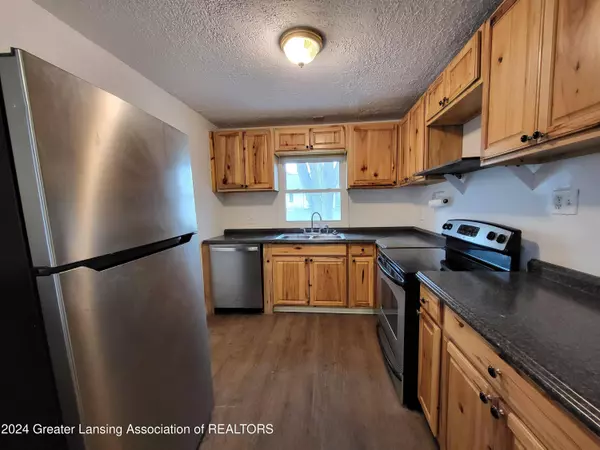 4567 Grove Avenue, Holt, MI 48842, Holt, MI 48842