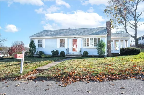 66 Rabbitt Hill RD, Cumberland, RI 02864