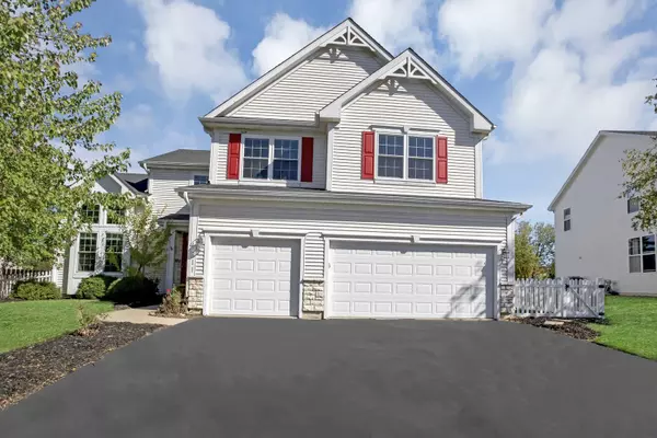 811 Lake Cornish WAY, Algonquin, IL 60102