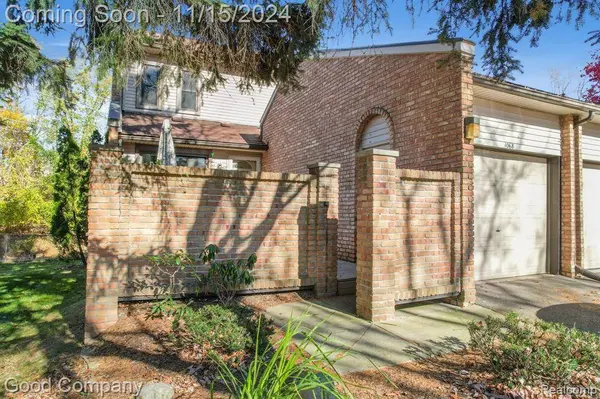 1068 WILLOW GROVE, Rochester Hills, MI 48307