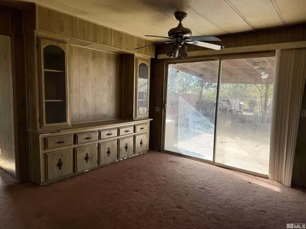 3703 Atkins St, Silver Springs, NV 89429