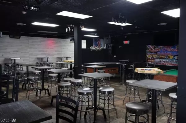 870 Broadway, Newark City, NJ 07104