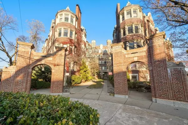 10 Dana Street #303, Cambridge, MA 02138