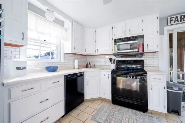 66 Rabbitt Hill RD, Cumberland, RI 02864