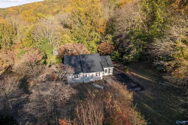 415 Leath Drive NE, Fort Payne, AL 35967