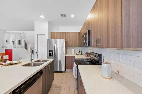 4439 NW 48th Ter, Tamarac, FL 33319