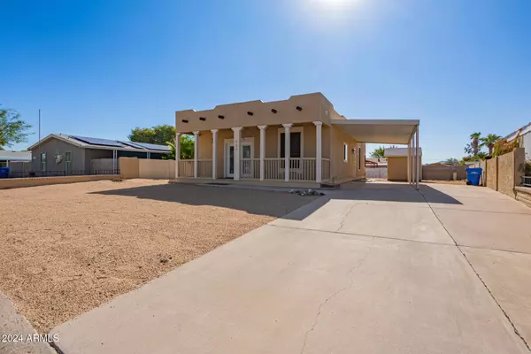 221 E MICHELLE Drive, Phoenix, AZ 85022