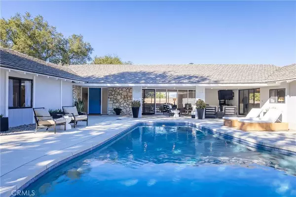 727 Waldorf RD, La Canada Flintridge, CA 91011