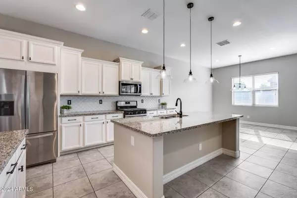 10507 W ODEUM Lane, Tolleson, AZ 85353