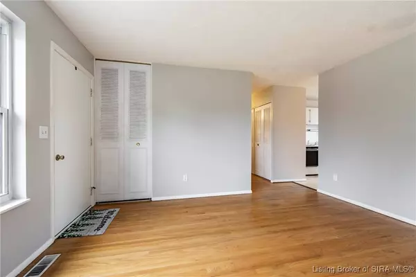 1207 Summitt DR, Hillview, KY 40299