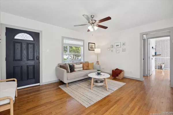 146 BELFAST DR, San Antonio, TX 78209-1706