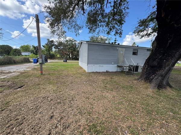 5006 PALM DR, Tampa, FL 33619
