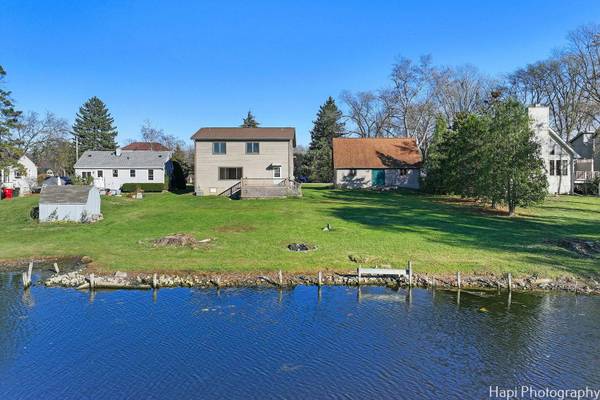 39876 N Circle AVE, Antioch, IL 60002