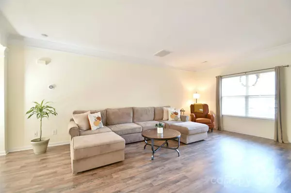 114 Clacton CT, Mooresville, NC 28117