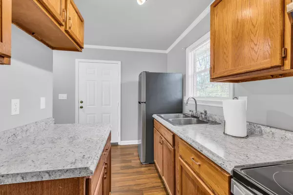 212 Moss AVE, Chattanooga, TN 37419