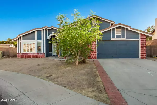 5595 W MERCER Lane, Glendale, AZ 85304