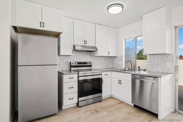 8717 Wahl St, Santee, CA 92071