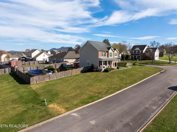 7701 Gilmore LN, Corryton, TN 37721