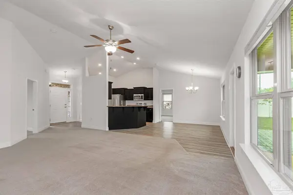 3626 Ranch Dr, Crestview, FL 32539