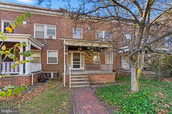 3818 GREENMOUNT AVE, Baltimore, MD 21218