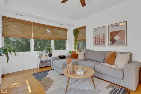 4453 N Whipple ST #2, Chicago, IL 60625