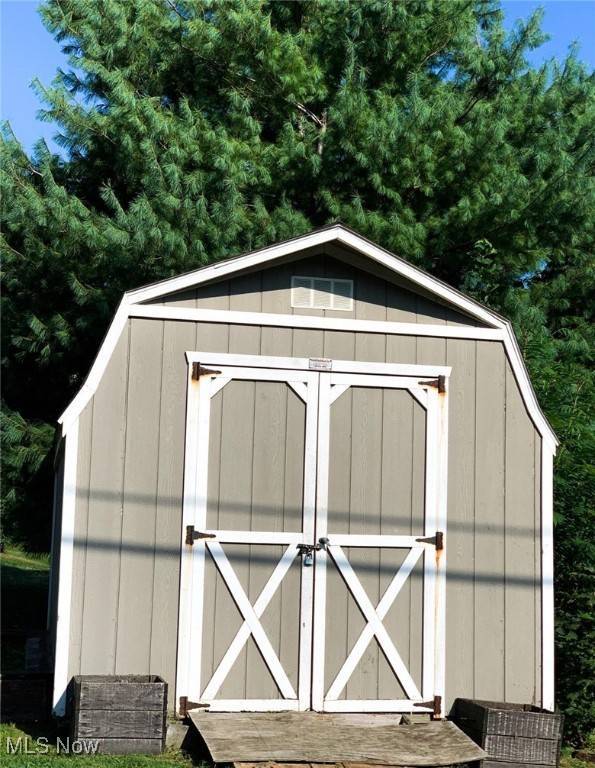 302 High ST, Barnesville, OH 43713