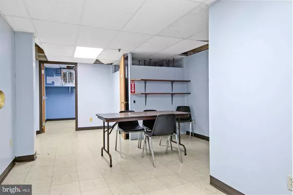 9 N 6TH ST, Vineland, NJ 08360