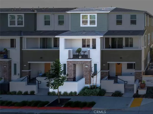 1626 W Cameron AVE, West Covina, CA 91790