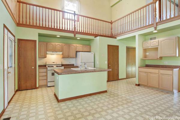 39876 N Circle AVE, Antioch, IL 60002