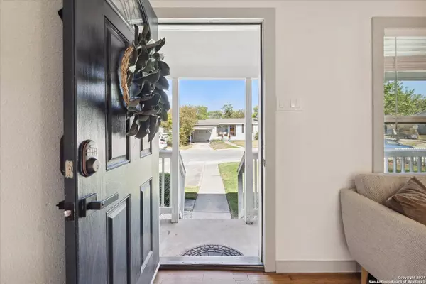 146 BELFAST DR, San Antonio, TX 78209-1706