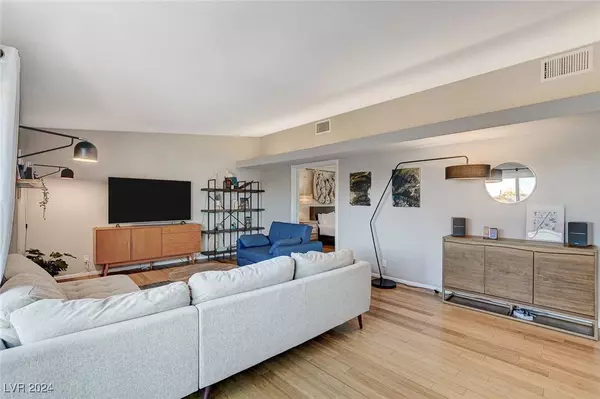 1917 S 17th Street, Las Vegas, NV 89104