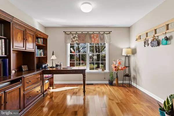 464 CHESTNUT WAY, New Cumberland, PA 17070