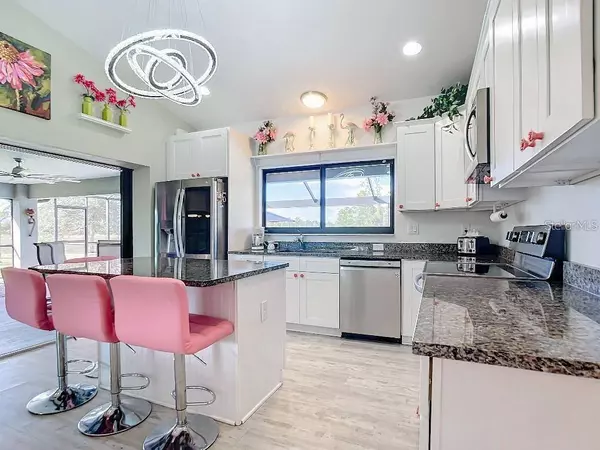 8194 SAWYER CIR, North Port, FL 34288