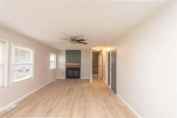 279 Amsterdam Drive, Xenia, OH 45385