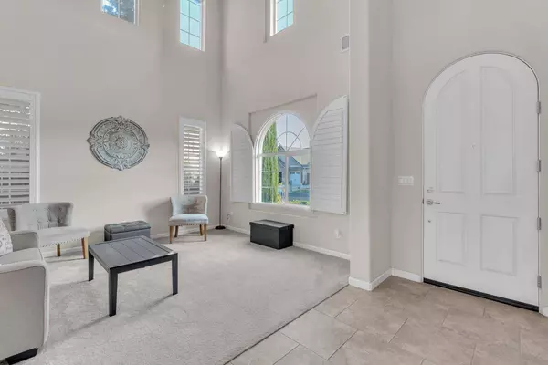 10844 E Swift Avenue, Clovis, CA 93619