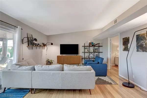 1917 S 17th Street, Las Vegas, NV 89104