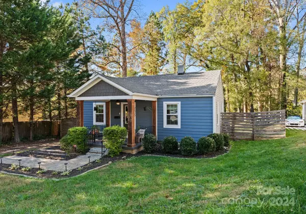 1617 Arnold DR, Charlotte, NC 28205