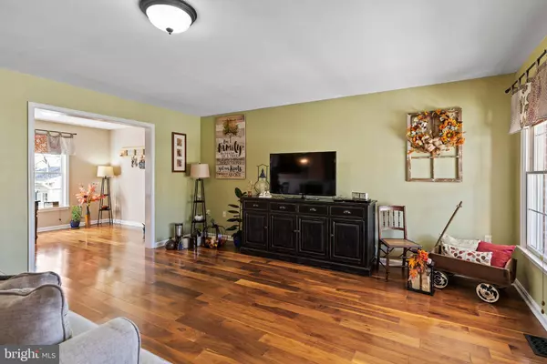 464 CHESTNUT WAY, New Cumberland, PA 17070