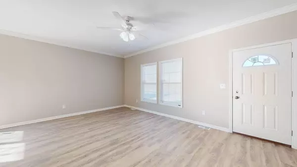 135 Waters Edge RD, Spring City, TN 37381