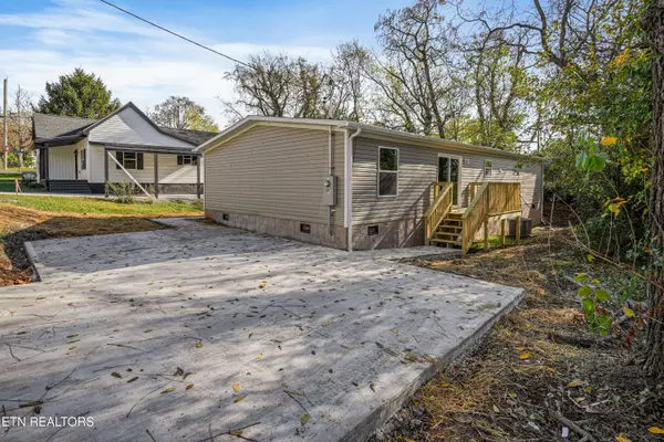 2636 Nichols Ave, Knoxville, TN 37917