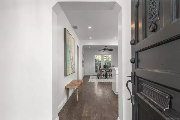 3034 Browning St, San Diego, CA 92106