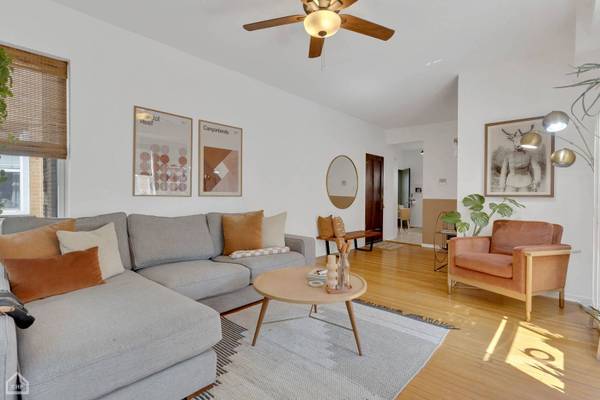 4453 N Whipple ST #2, Chicago, IL 60625