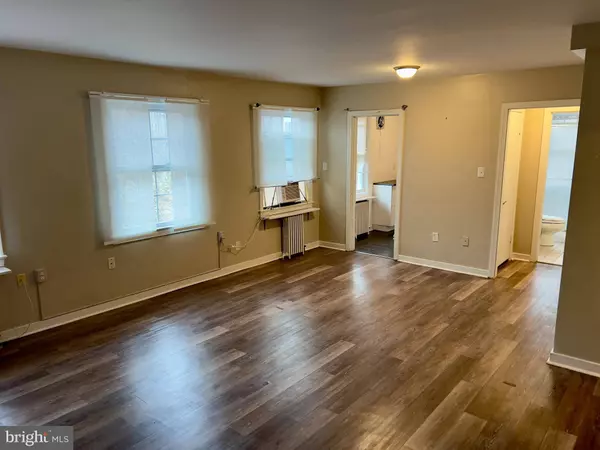 903 S FREDERICK ST #6, Arlington, VA 22204