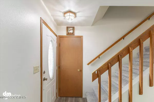 5940 W Locksley LOOP, Wasilla, AK 99623