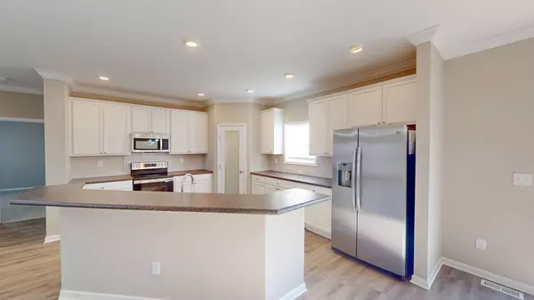 135 Waters Edge RD, Spring City, TN 37381