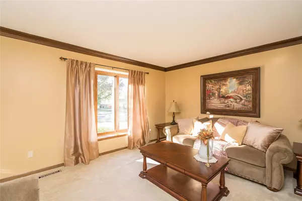 713 45th Street, West Des Moines, IA 50265