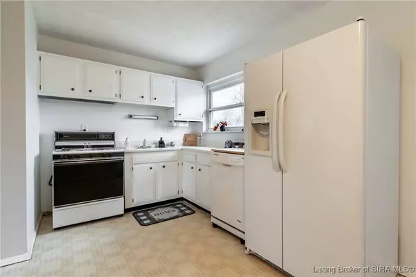 1207 Summitt DR, Hillview, KY 40299