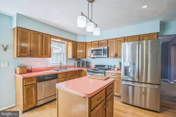 2405 OLD GATE CT, Fort Washington, MD 20744