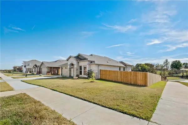 1341 Ari Ave, Centerton, AR 72719